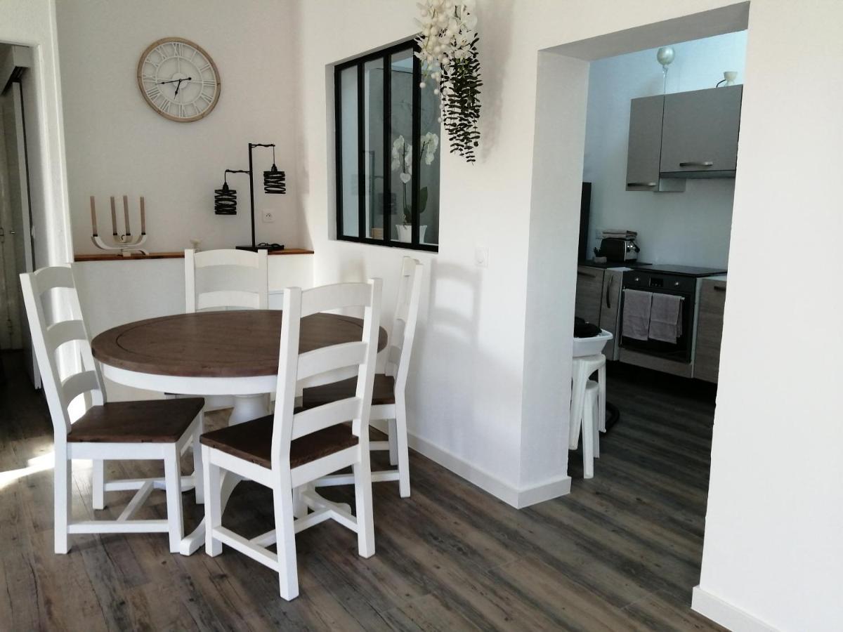 La Perle Des Alpilles Les Myrtilles Holiday home Eyguieres