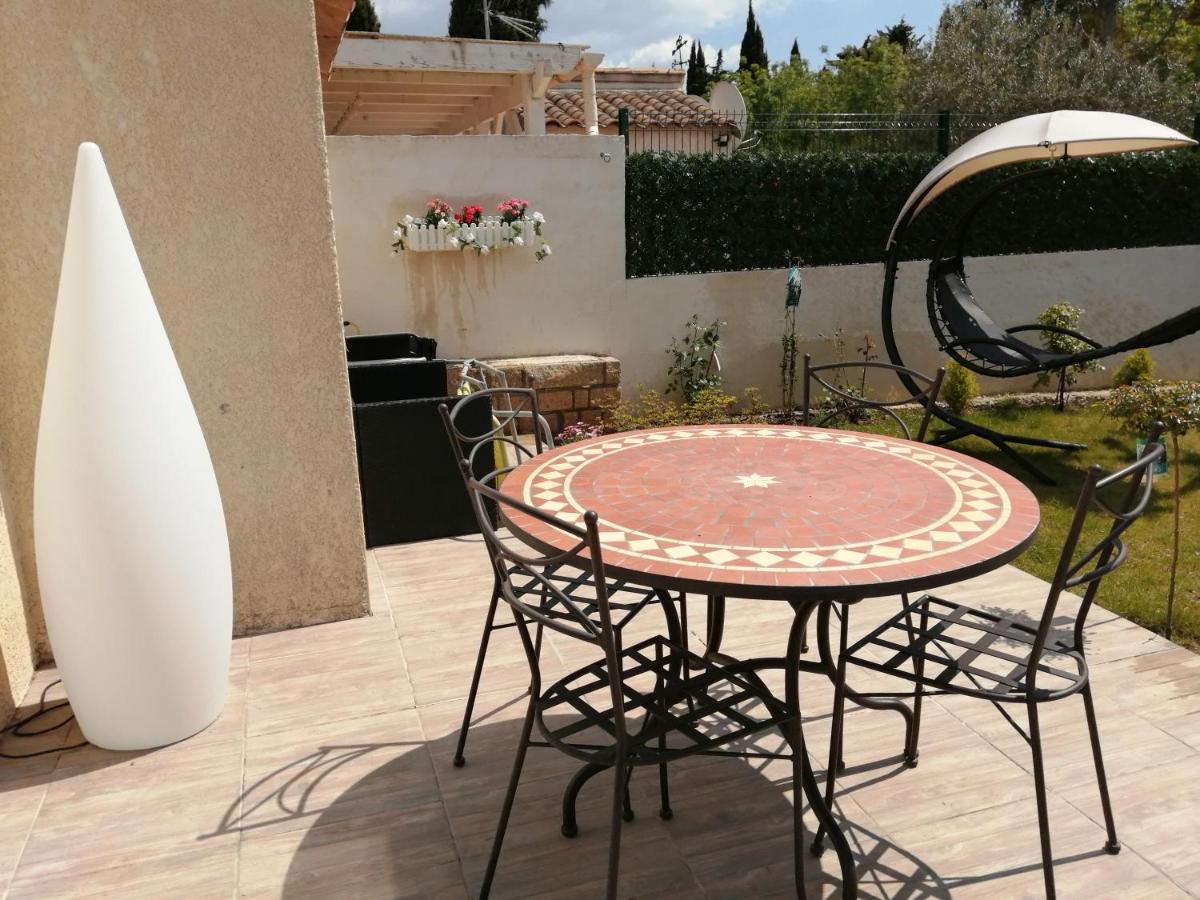 La Perle Des Alpilles Les Myrtilles Casa de Férias Eyguières
